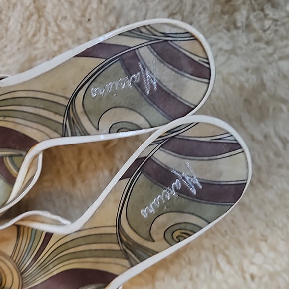 MARCIANO WHITE LEATHER SILVER PLATFORM HEELS 8.5 - Picture 8 of 9